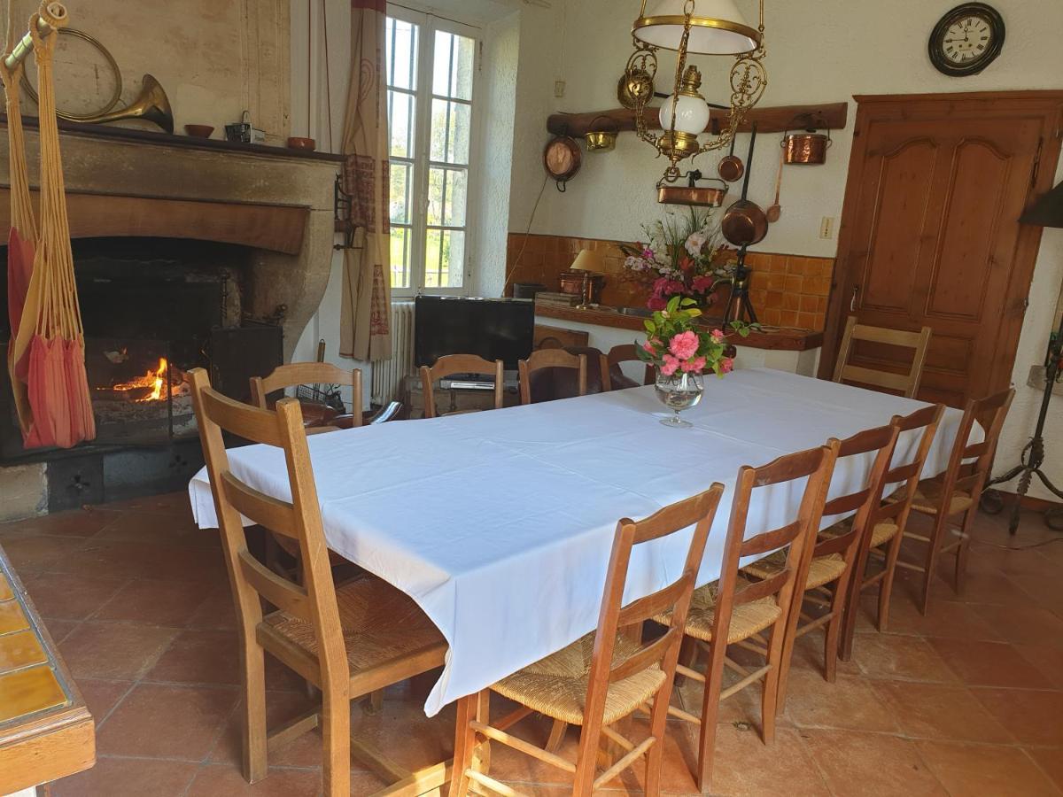Chateau Rosemont - Grande Maison Familiale Campagne Dans Le Medoc Avec Piscine Et Tennis A 15 Mn Bordeaux Labarde Eksteriør billede