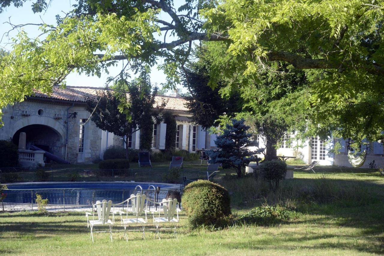 Chateau Rosemont - Grande Maison Familiale Campagne Dans Le Medoc Avec Piscine Et Tennis A 15 Mn Bordeaux Labarde Eksteriør billede