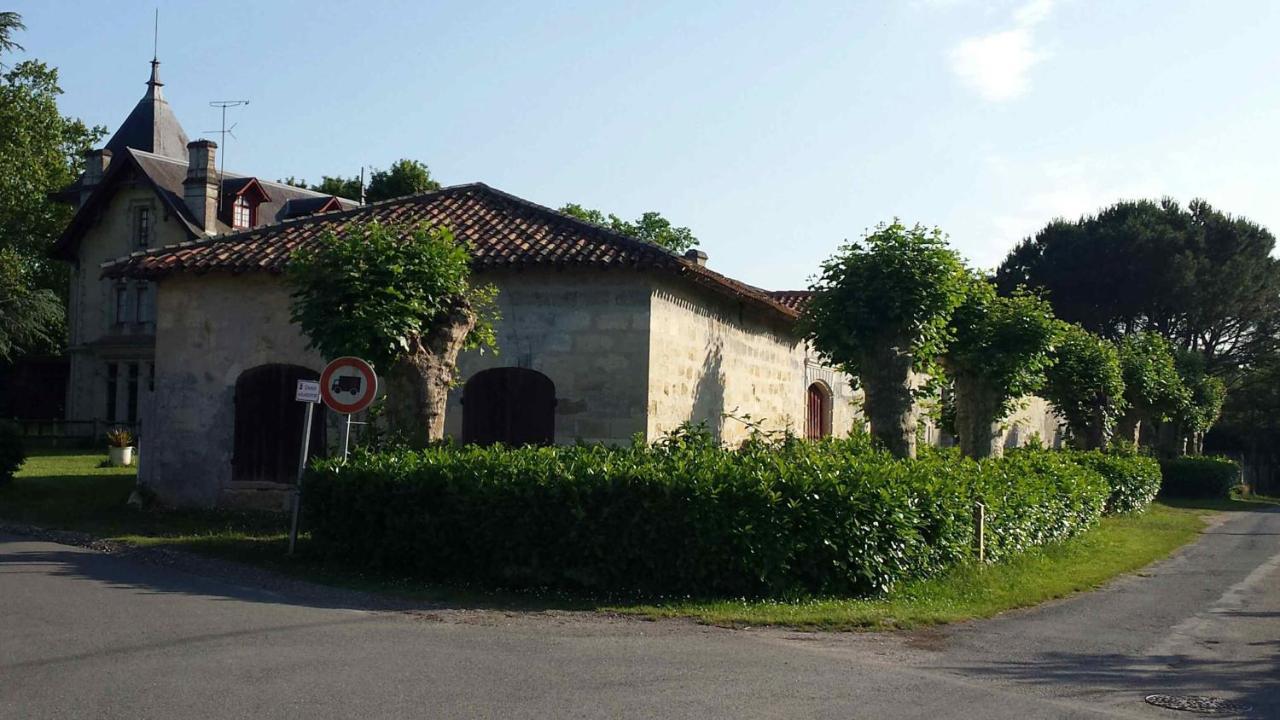 Chateau Rosemont - Grande Maison Familiale Campagne Dans Le Medoc Avec Piscine Et Tennis A 15 Mn Bordeaux Labarde Eksteriør billede