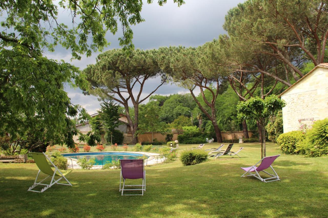 Chateau Rosemont - Grande Maison Familiale Campagne Dans Le Medoc Avec Piscine Et Tennis A 15 Mn Bordeaux Labarde Eksteriør billede