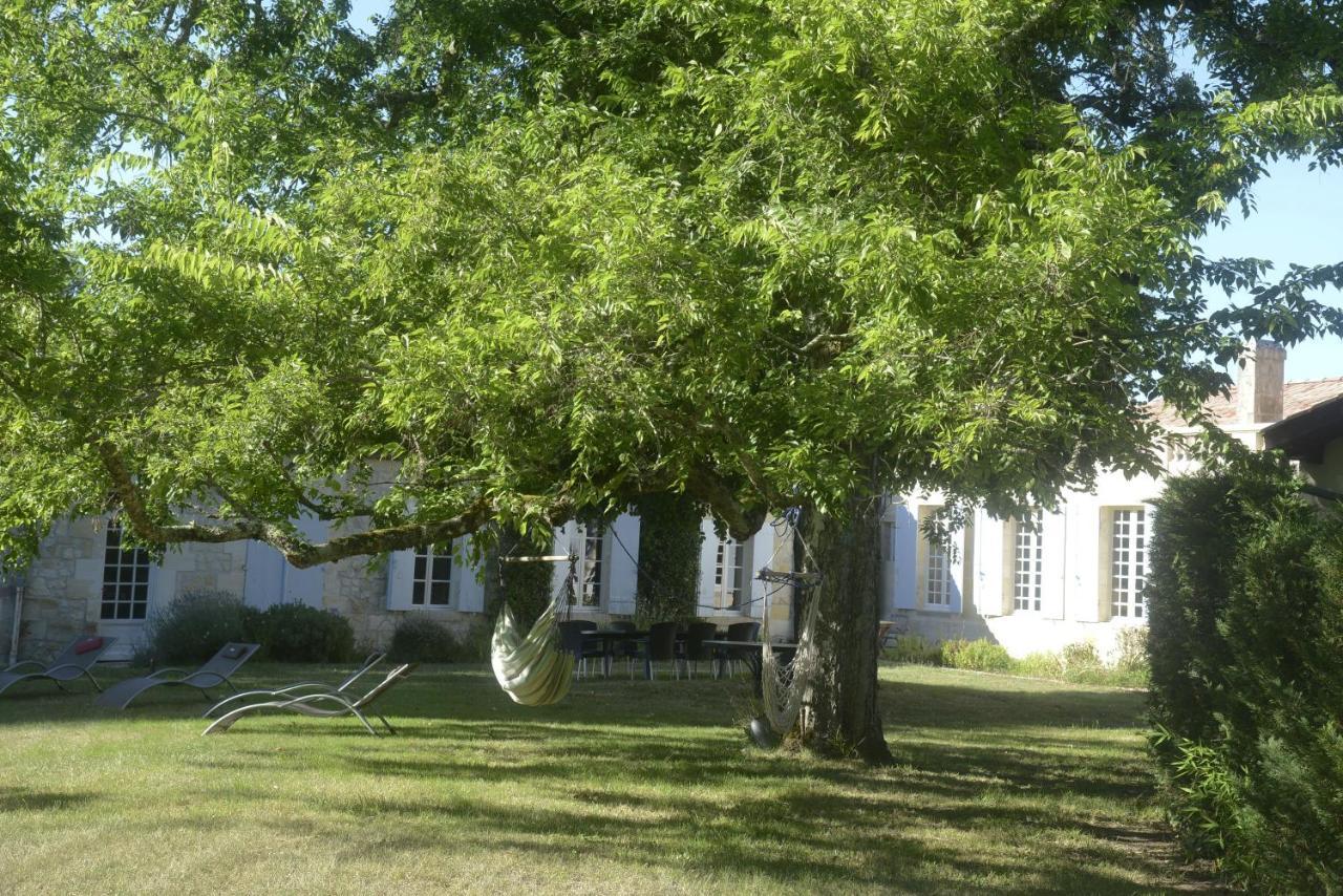 Chateau Rosemont - Grande Maison Familiale Campagne Dans Le Medoc Avec Piscine Et Tennis A 15 Mn Bordeaux Labarde Eksteriør billede