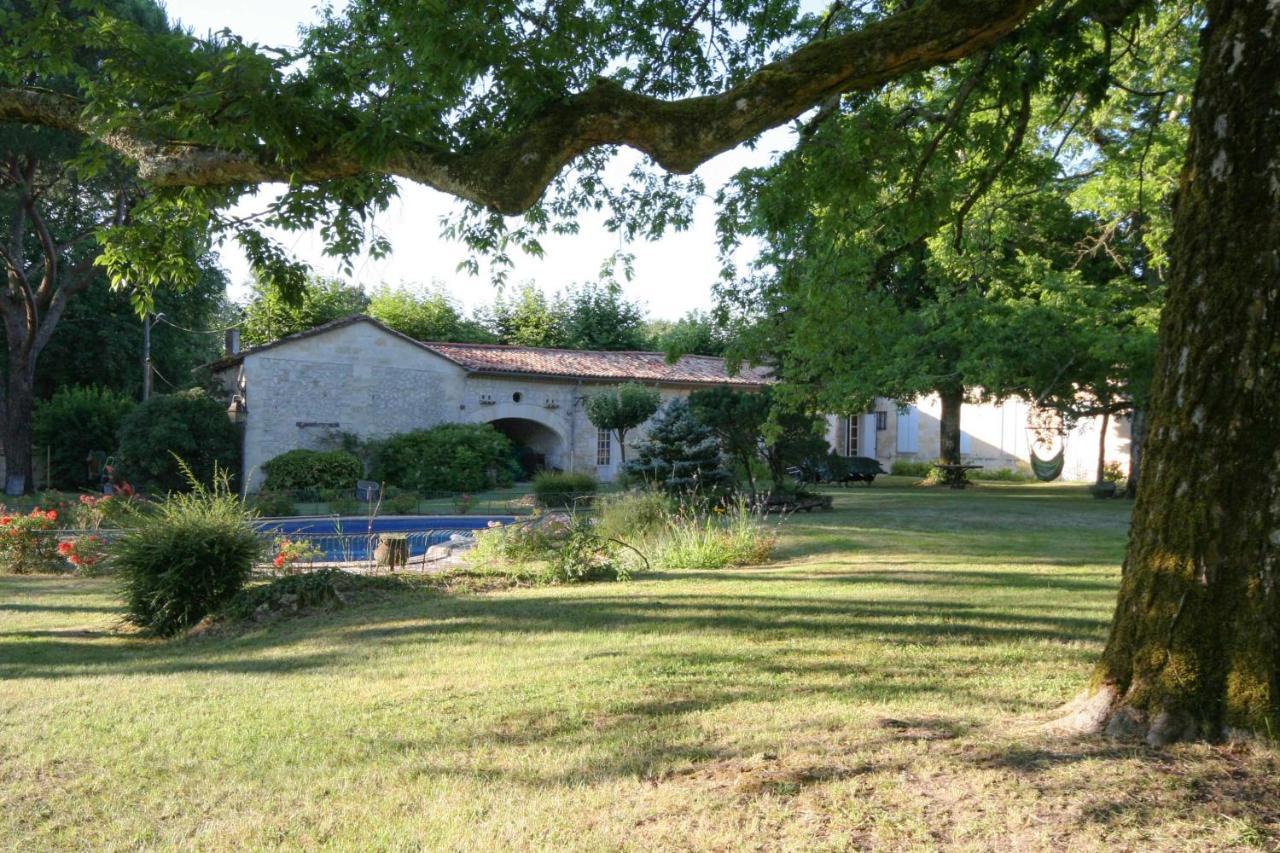 Chateau Rosemont - Grande Maison Familiale Campagne Dans Le Medoc Avec Piscine Et Tennis A 15 Mn Bordeaux Labarde Eksteriør billede