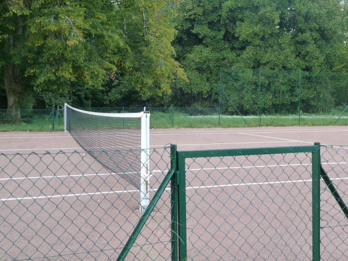 Chateau Rosemont - Grande Maison Familiale Campagne Dans Le Medoc Avec Piscine Et Tennis A 15 Mn Bordeaux Labarde Eksteriør billede