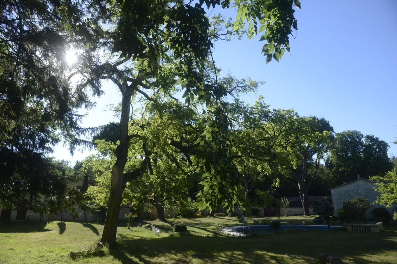 Chateau Rosemont - Grande Maison Familiale Campagne Dans Le Medoc Avec Piscine Et Tennis A 15 Mn Bordeaux Labarde Eksteriør billede